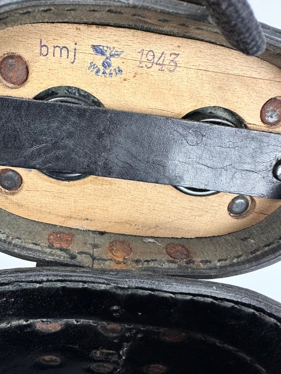 WW2 German Panzer Dienstglas 10x50 "bmj"in case