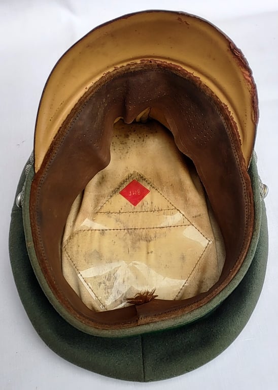 German Wehrmacht Officer Gebirgsjäger (Mountain troop)Schirmmütze visor cap