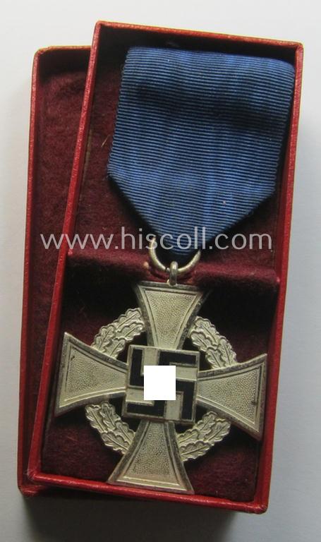 'Treuedienst Ehrenzeichen 2. Klasse' with its two-pieced etui