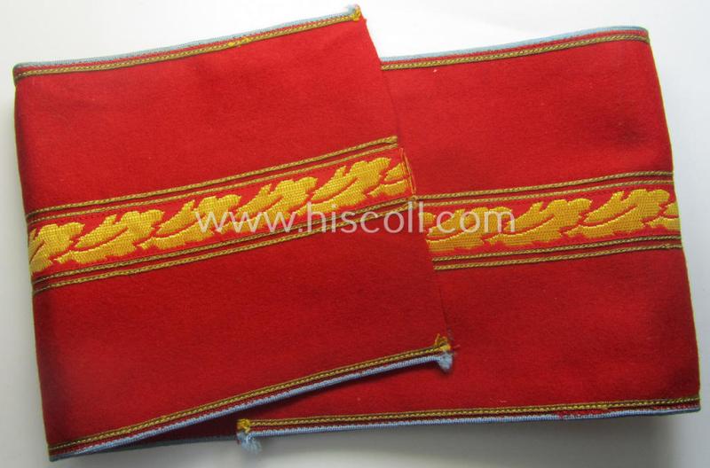 Stunning - and rarely encountered! - N.S.D.A.P.-type, 'smooth'-woolen-based armband (ie. 'Armbinde für politschen Leiter') as was intended for usage by an: 'N.S.D.A.P.-Ortsgruppenleiter' that still retains its period-attached 'RzM'-etiket