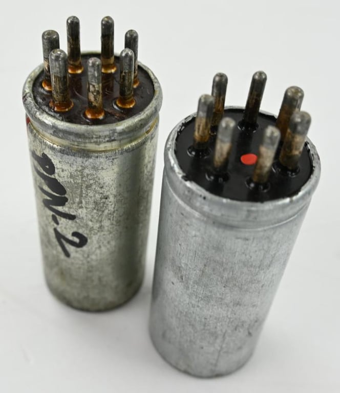 US WW2 PPN-2 Eureka Beacon Transmitter Tubes