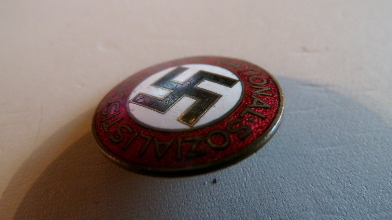 N.S.D.A.P Membership pin