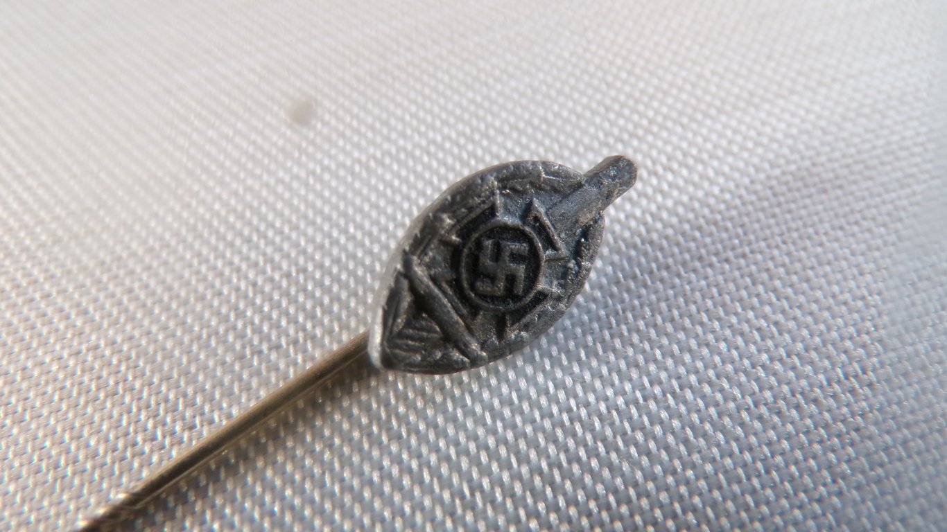 Miniature NSKOV Veterans stickpin