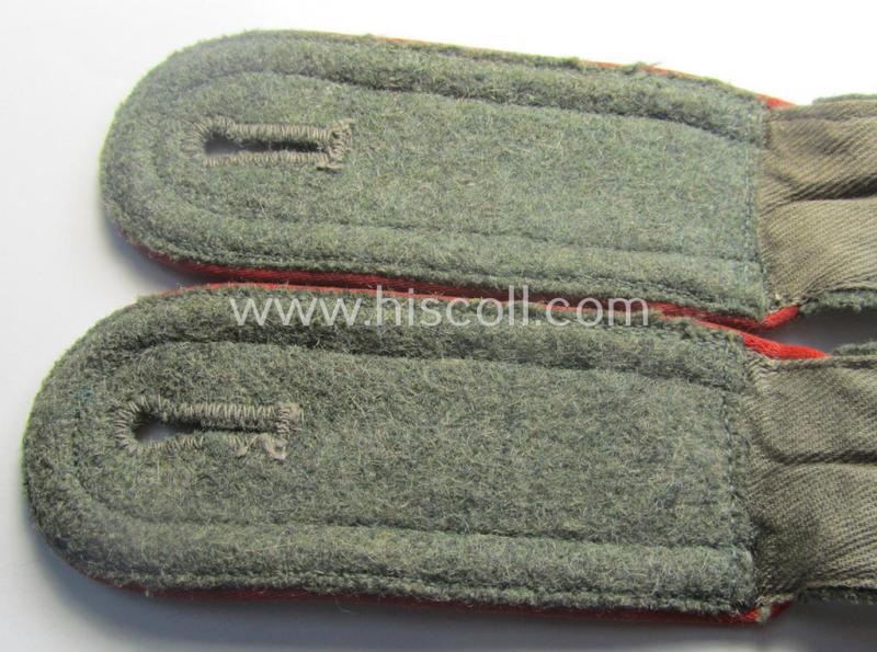 Pair of WH (Heeres) early- (ie. mid-) war-period- (ie. 'M40'- ie. 'M43'-pattern), 'standard-issued' NCO-type shoulderstraps as was intended for an: 'Unterwachtmeister eines (Sturm)Art.-Abts. o. Rgts.'