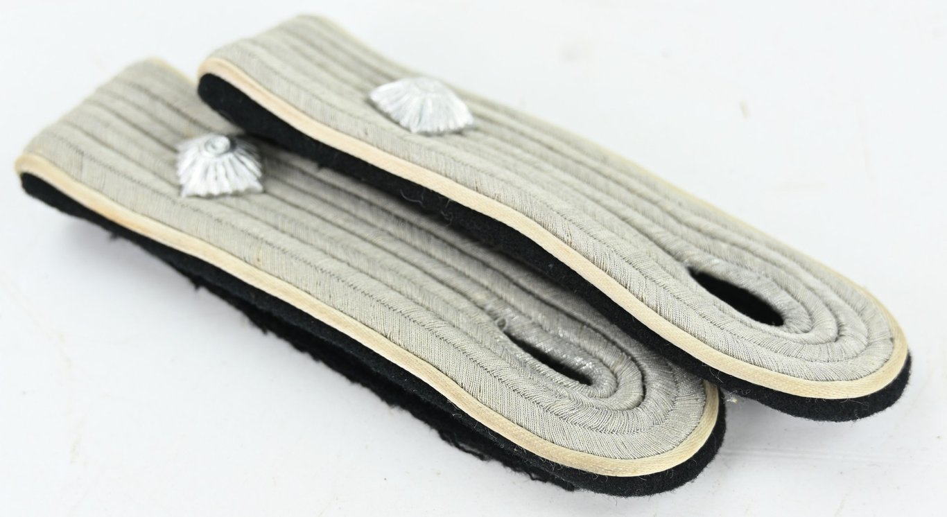 German Waffen-SS Officer Shoulderboards Infantry