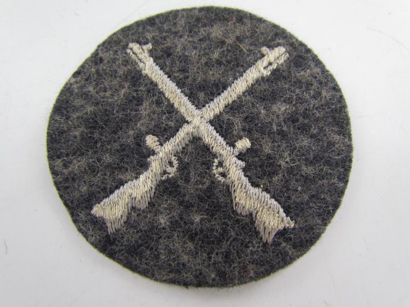 Luftwaffe Waffenmeister Trade badge