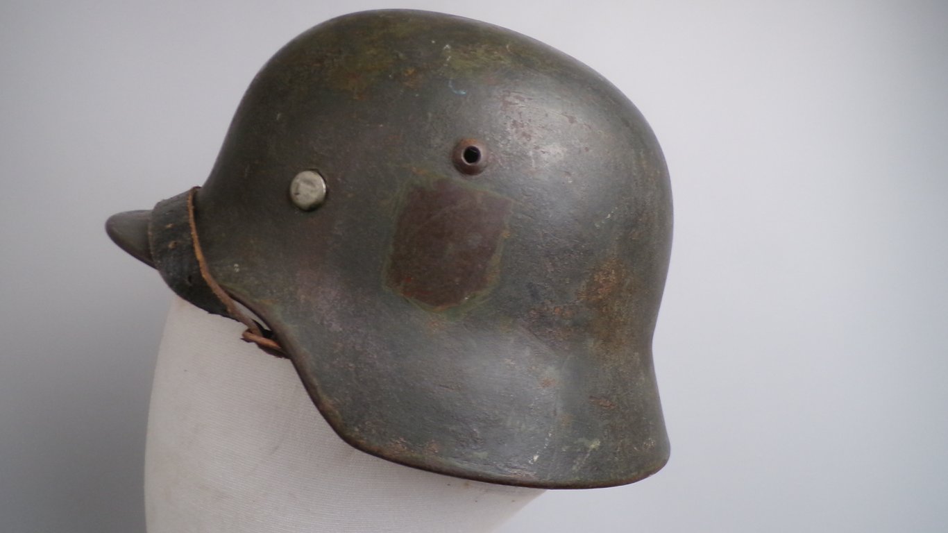 Rare small size DD M35 steel helmet