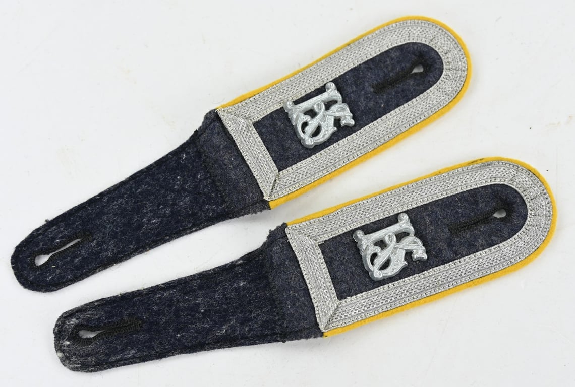 German LW NCO Kriegsschule Shoulderboards