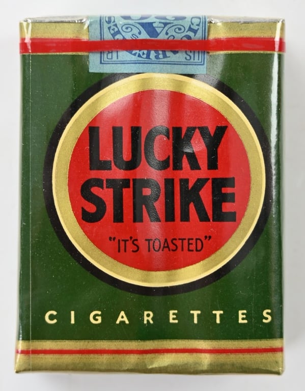 US WW2 Package of Lucky Strike Cigarets