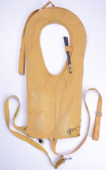 USAAF WW2 B-4 Mea West Life Preserver
