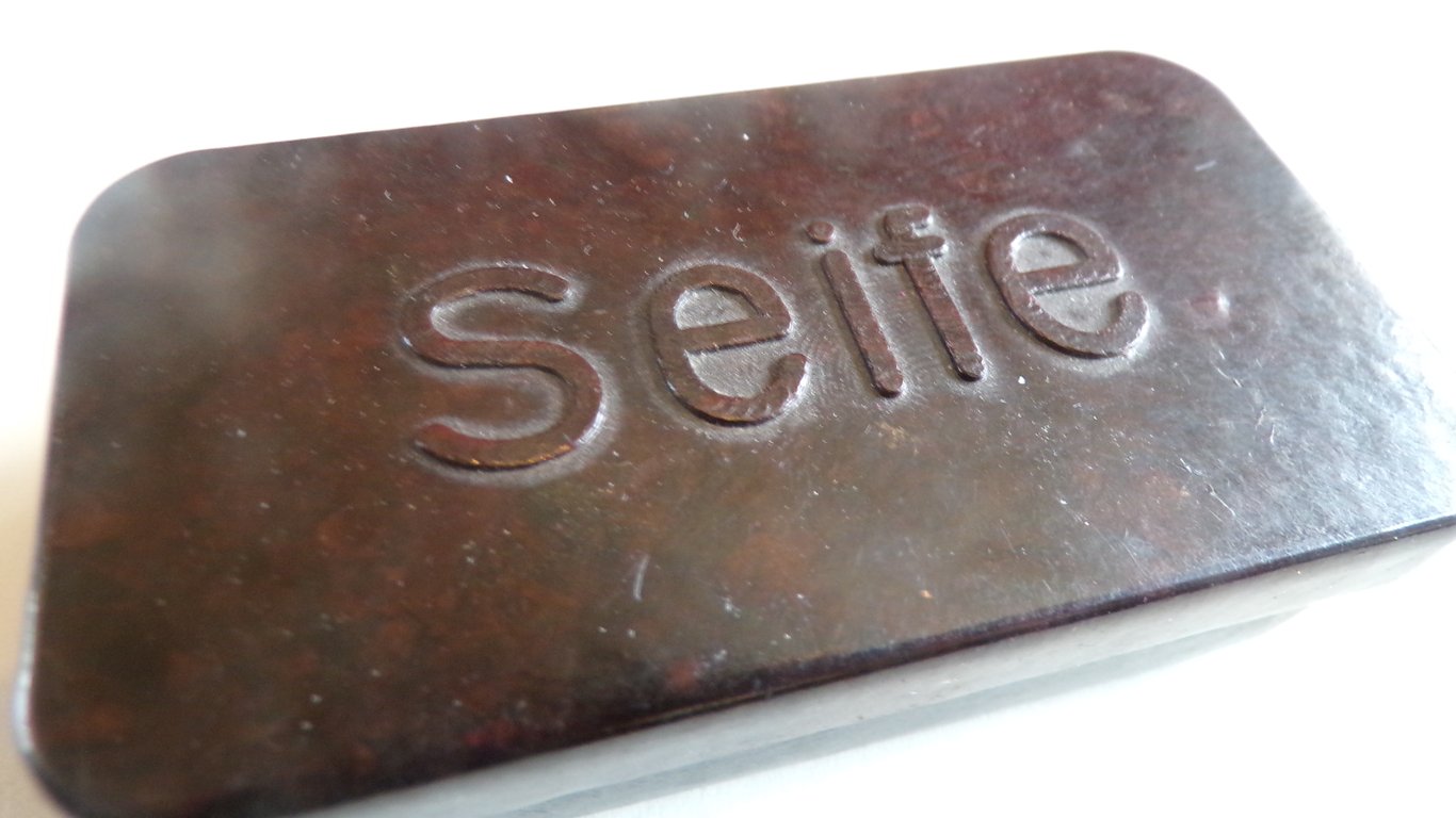 Bakelite Soap Box - "Seife"