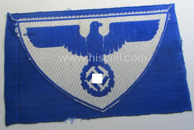 Larger-sized sports'-shirt eagle as was used by the officials within the: 'Deutsche Reichspost' (aka: 'Zeesener Adler') being a 'virtually mint- ie. unissued' example that is executed in the neat 'BeVo'-weave-pattern