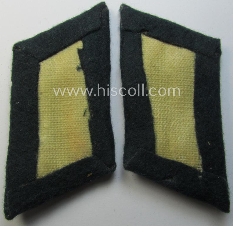 Pair of WH (Heeres) collar-tabs (ie. 'Kragenspiegel für Offiziere'): 'Offizier der (Sturm)Artillerie-Truppen'