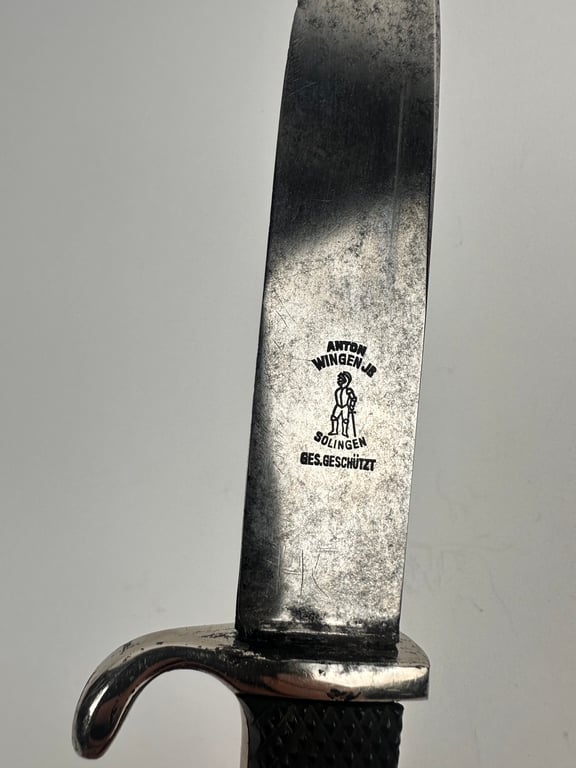 Early HJ knive "blut und Ehre!"