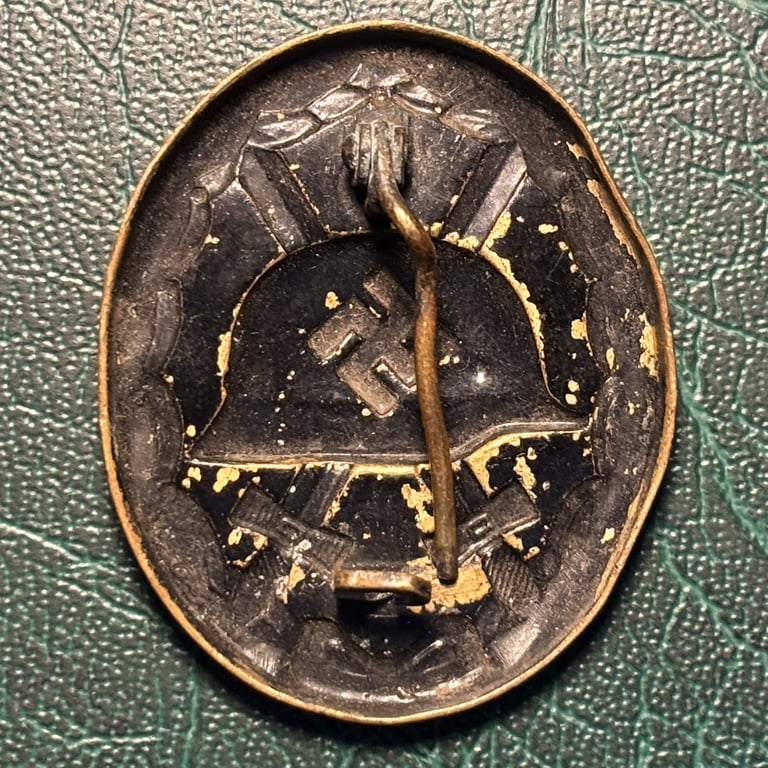 Wound Badge in Black