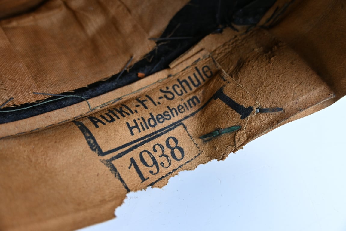 German LW EM/NCO Visor Cap 'Aufklärungsfliegerschule Hildesheim'