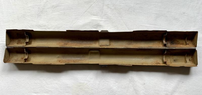MG 34/42 Spare Barrel Carrier