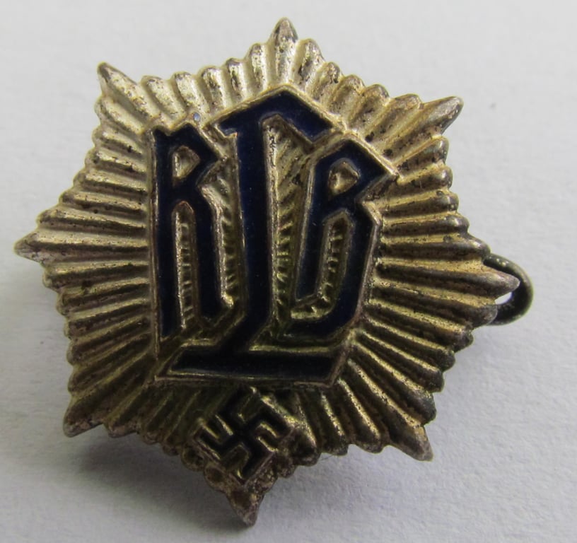 RLB Member Badge – 1st Type – H. Aurich Dresden – 18 mm