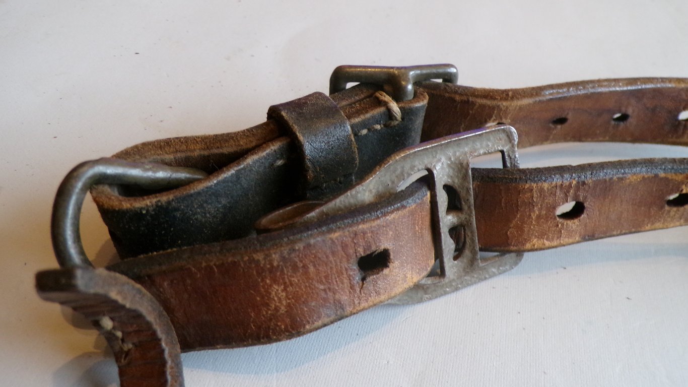 Wehrmacht Leather Combat Y-Straps with RbNr