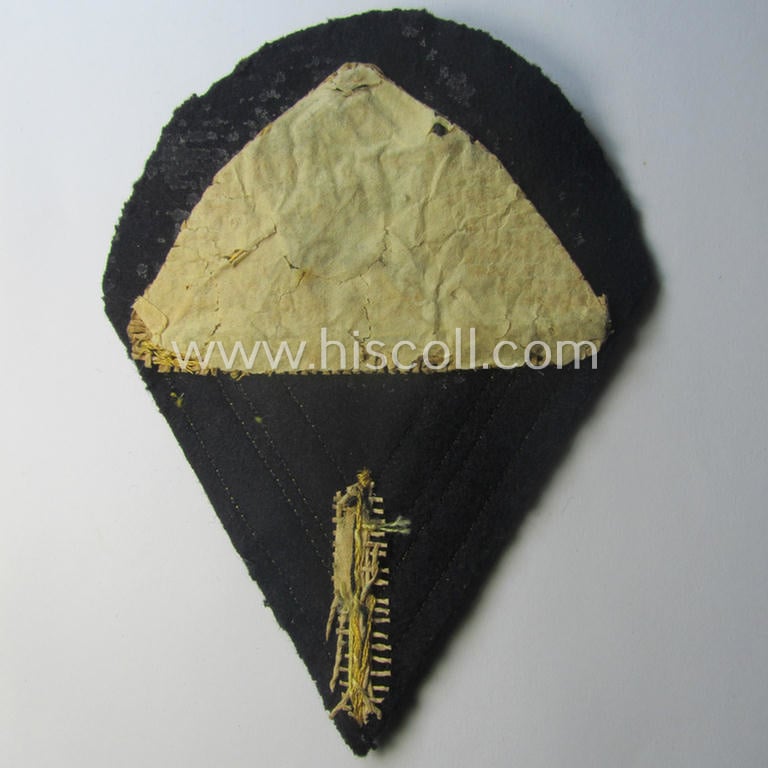 Neat - and not that often seen! - example of a hand-embroidered, 'Extra Qualität'-pattern WH (Kriegsmarine) rank-chevron (or: 'Dienstgradabzeichen') for usage on the darker-blue-coloured naval tunics as intended for a: 'Matrosen-Obergefreiter'