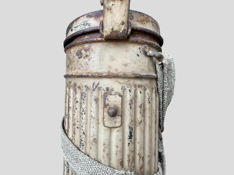 WH (HEER) Tan Painted Gasmask Canister