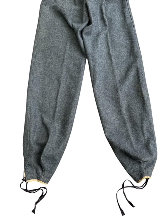 Luftwaffe Flakhelferin (AA helper) M44 trousers