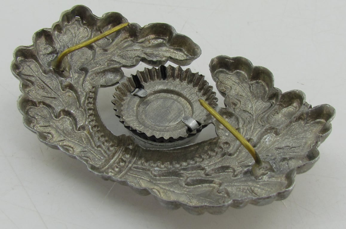 Wehrmacht (Heer) visor cap wreath and cocarde ( DRGM marked )