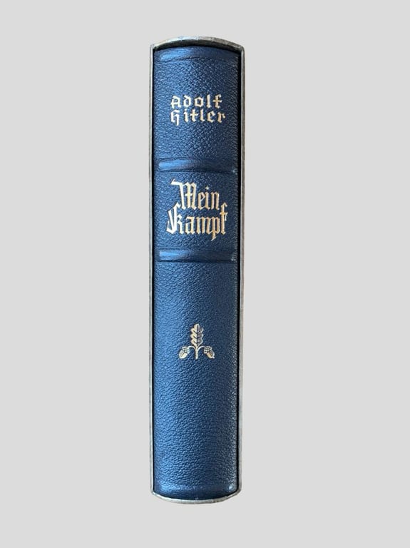 Adolf Hitlers ‘Mein Kampf’ in slipcase -1937-