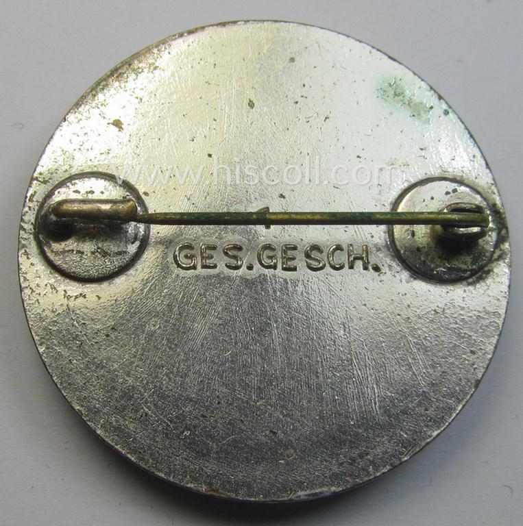 DRK (ie. 'Deutsches Rotes Kreuz' or German Red Cross) nurses'-helpers-badge: 'Schwesternhelferin'