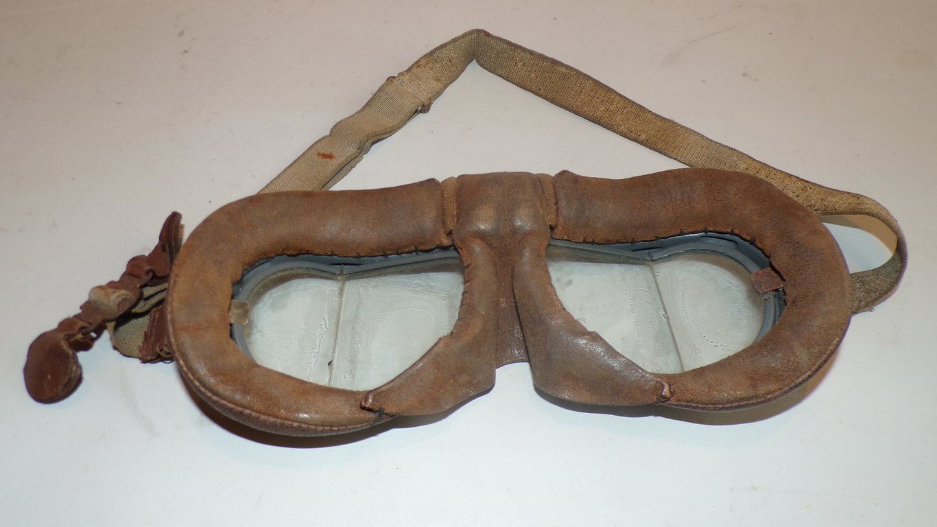 British RAF Mk VIII Flying Goggles – A.M Marked