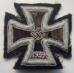 Wehrmacht (Heer) cloth version of the EK 1...