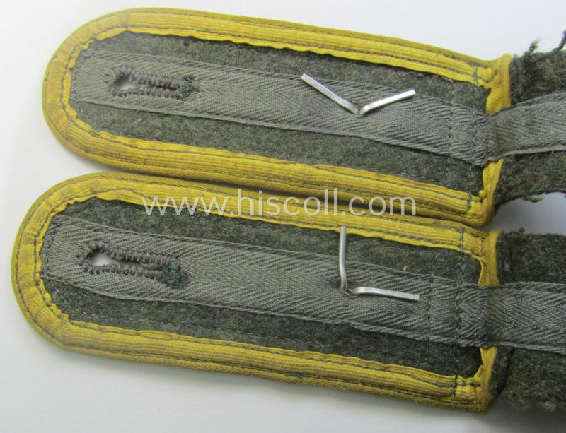 Pair of typical later-war-period- (ie. so-called: 'M44'-pattern) WH (Heeres) NCO-type shoulderstraps: 'Wachtmeister o. Feldwebel des Nachrichten-Abtlgs. (mot) 3'