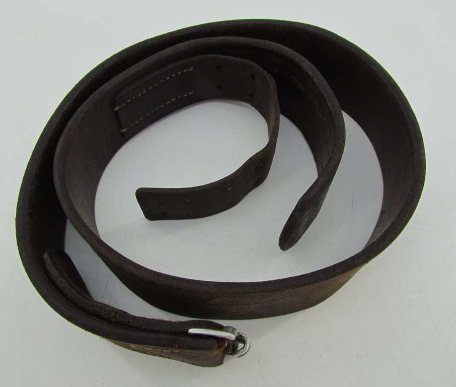 Early Wehrmacht leather equipment belt with aluminum hook (GA)