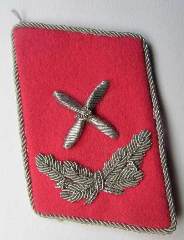 Fully matching - and actually scarcely encountered! - pair of WH (Luftwaffe) officers'-pattern collar-tabs (ie. 'Kragenspiegel') as was intended for usage by a: 'Flieger-Hauptingenieur' (being a rank similar to: 'Hauptmann')