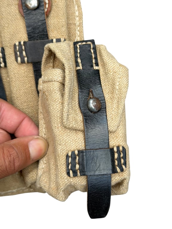 MP 38.40 Tan 'clg 43' Pouch set