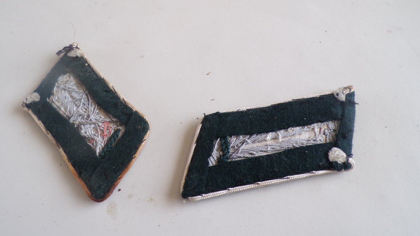 (HV) Officer’s Collar Tabs