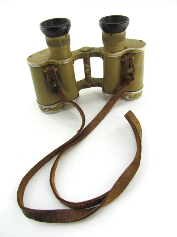 Wehrmacht tan colored binoculars ‘Dienstglas’ 6×30 by CAG