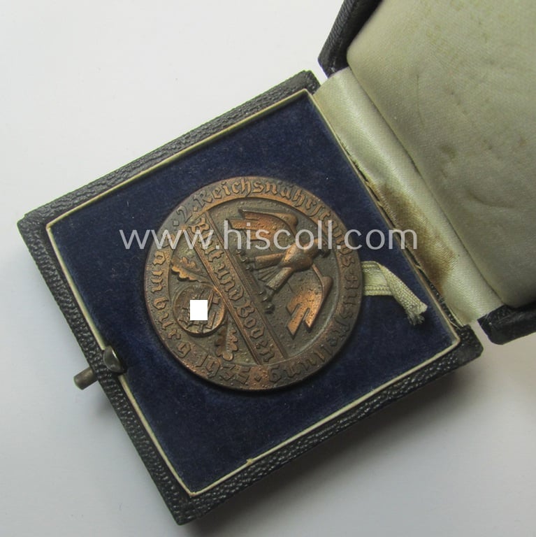Reddish-copper-toned, 'Reichsnährstand'- (ie. 'RNSt.'-) related, commemorative-award-plaque entitled: '2. Reichsnährstands-Austellung - Blut und Boden - Hamburg 1935 - Butter' and that comes stored in its period etui