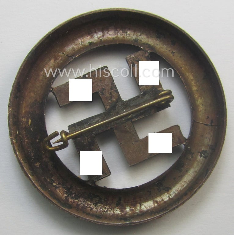 N.S.D.A.P.-related 'Tagungs- o. Veranstaltungsabzeichen' (also referred to as: 'Gau München'-honorary-badge) being a (vaguely) maker- (ie. 'Deschler & Sohn'-) marked example showing the text: 'Und Ihr habt doch gesiegt - 1933!