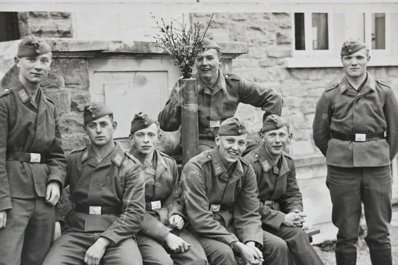 German LW Flak Unit Group Picture
