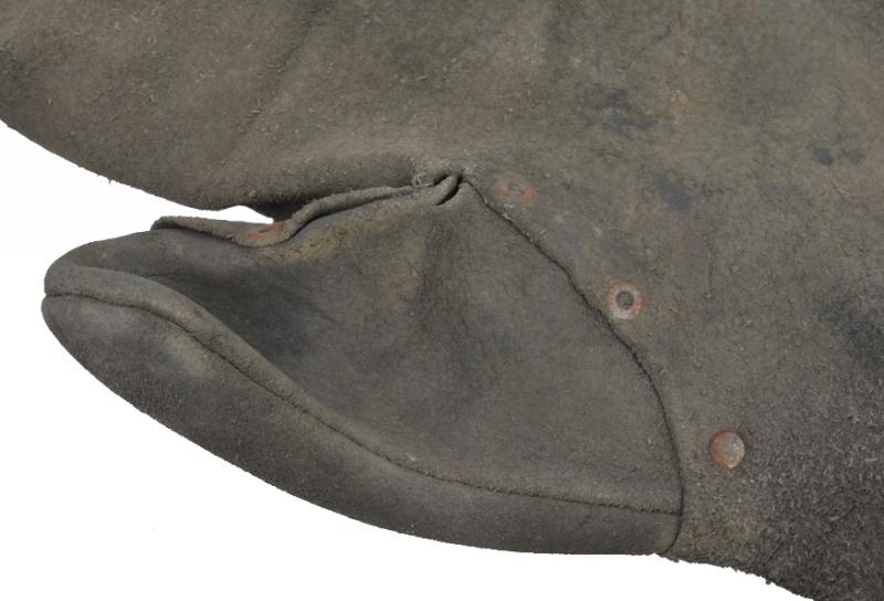 German WH Barrel Gloves