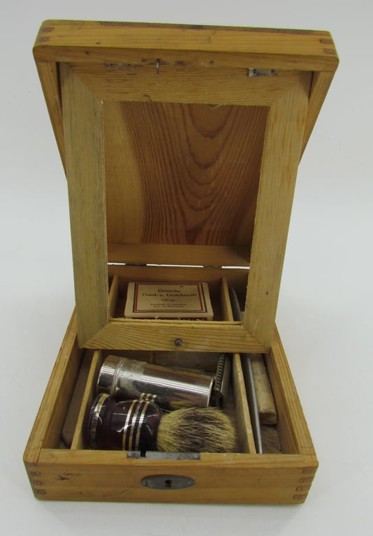 Wehrmacht  Officers Shaving Kit