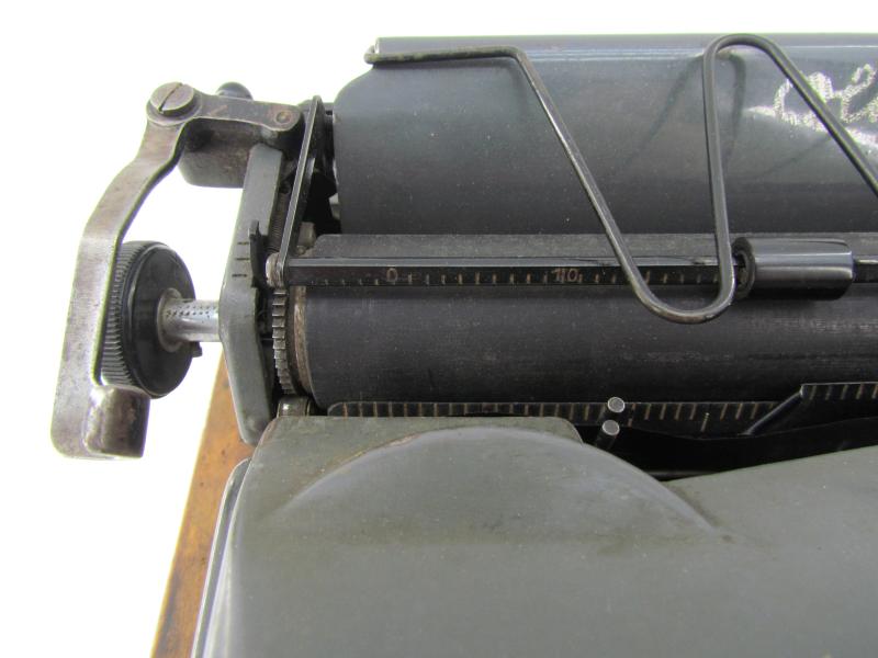 Wehrmacht / Waffen-SS typewriter by Olympia in Case