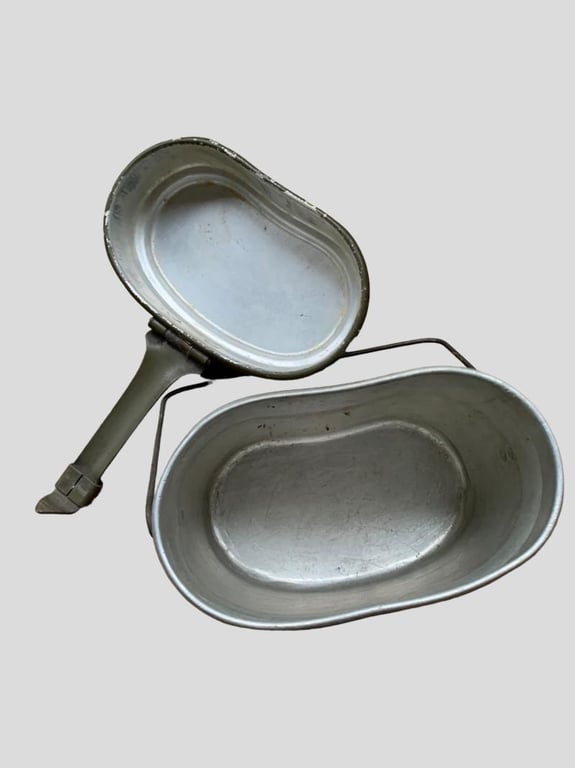 WH (HEER) M31 Messkit -44-