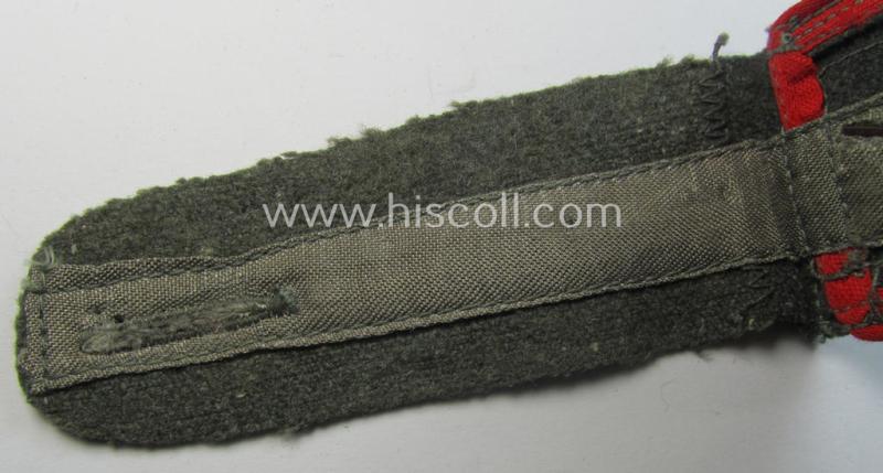 Single, later-war-period (ie. so-called: 'M44'-pattern-), simplified, WH (Heeres) NCO-type shoulderstrap as was intended for usage by a: 'Feldwebel eines (Sturm)Art.-Regiments'