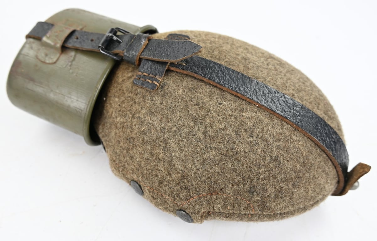 German WH M43 Canteen