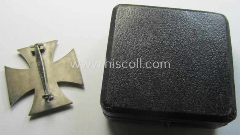 Superb, 'Eisernes Kreuz 1. Klasse' (ie. Iron Cross 1st class) being an (I deem) early-war-period-produced (albeit non-maker-marked) example and that comes complete in its specific etui as issued and/or recently found