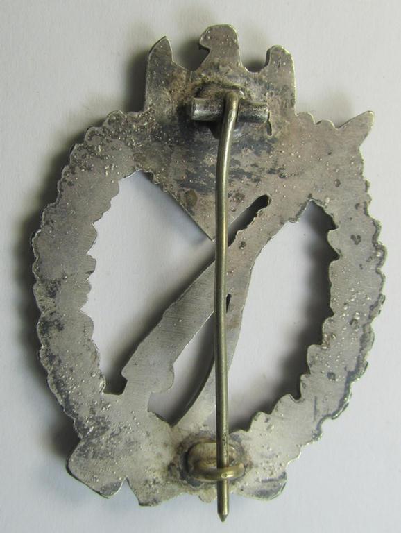 Attractive - and just moderately worn! - silver-class 'Infanterie Sturmabzeichen in Silber' being an unmarked (and by me unidentified) example as was executed in (bright) silverish-coloured, zinc-based metal (ie. 'Feinzink')