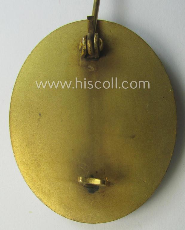 Moderately used- and/or worn - and fairly luxuriously-styled - 'Verwundeten-Abzeichen in Gold' being a typical non-maker-marked- and/or: 'Buntmetall'-based example as was (I deem) produced by the maker: 'Hauptmünzamt Wien'