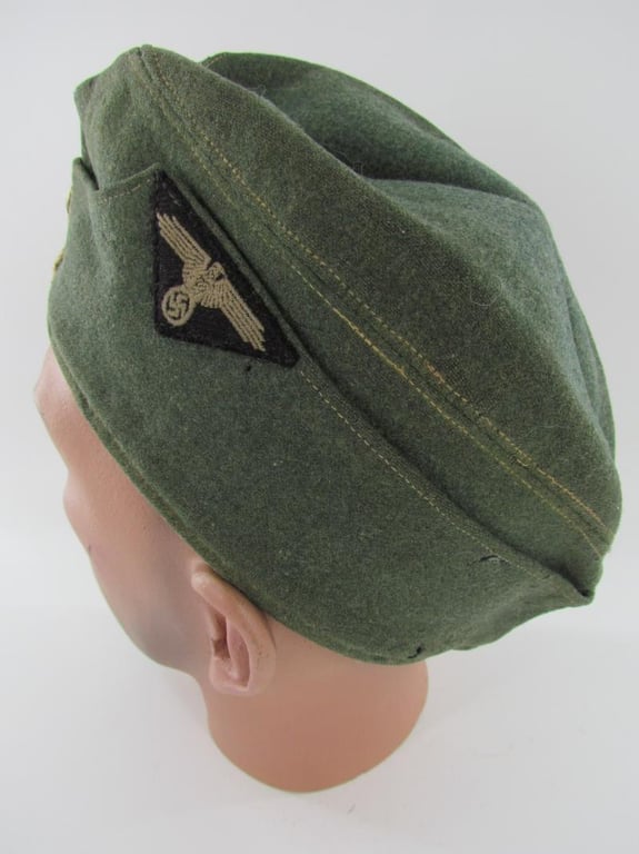 Early SS-VT Infantry Pipped EM’S Overseas Cap